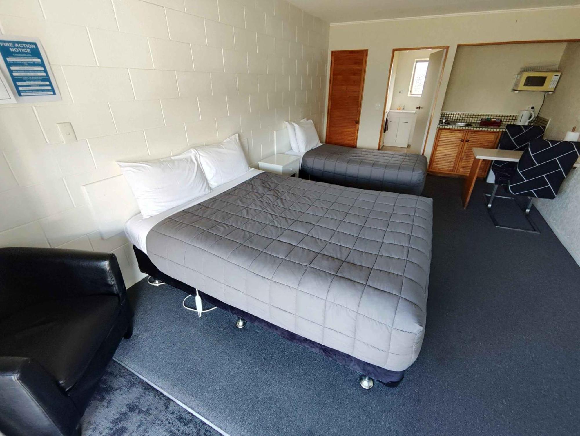 Motel Villa Del Rio Whangarei Buitenkant foto